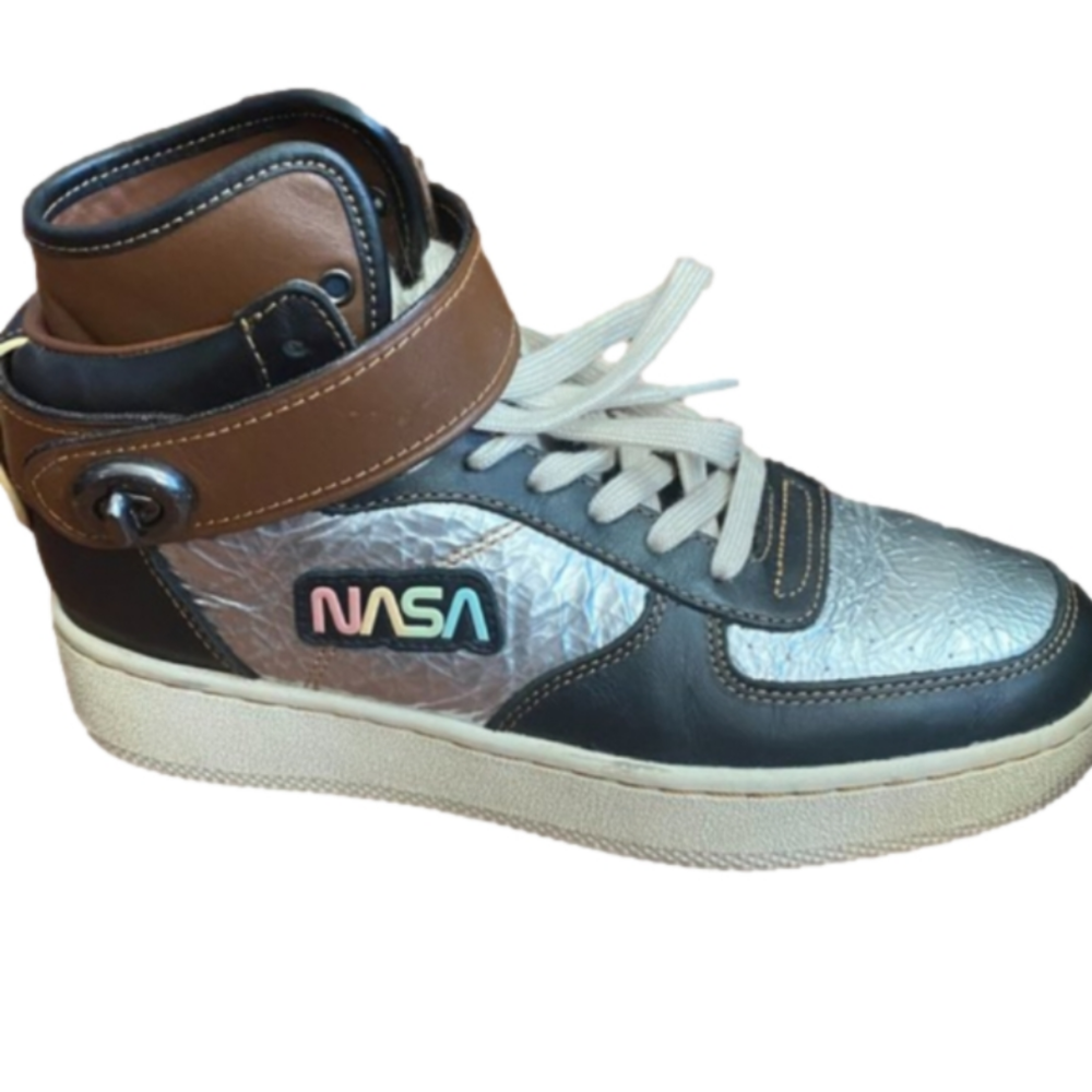 🎊 HOST PICK 2 Xs🎊 COACH c210 Nasa Patch Metallic High Top Sneakers